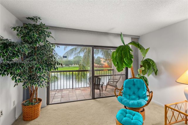 10155 NW 9th St Circle 4202, Miami, FL 33172