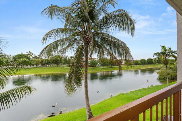 10155 NW 9th St Circle 4202, Miami, FL 33172