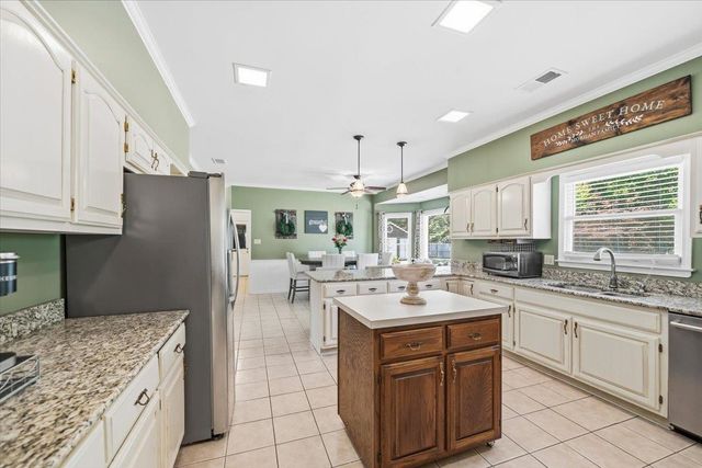 967 AUTUMN OAKS CIR, Collierville, TN 38017