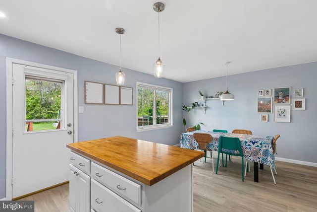 2131 BIRCH DR, Lafayette Hill, PA 19444