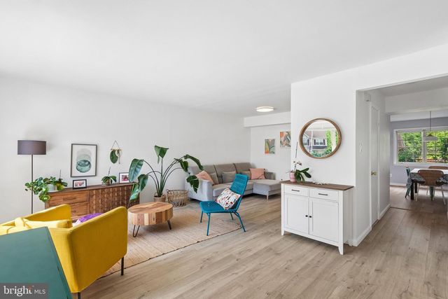 2131 BIRCH DR, Lafayette Hill, PA 19444