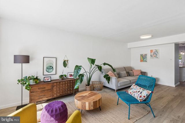 2131 BIRCH DR, Lafayette Hill, PA 19444