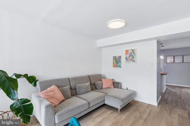 2131 BIRCH DR, Lafayette Hill, PA 19444