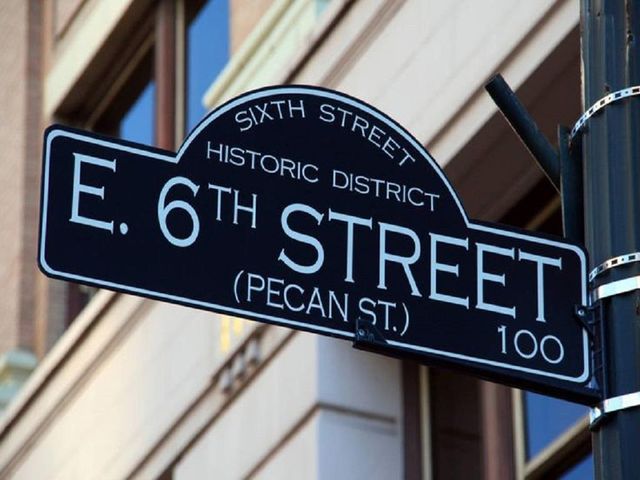1111 W 10th ST 111, Austin, TX 78703