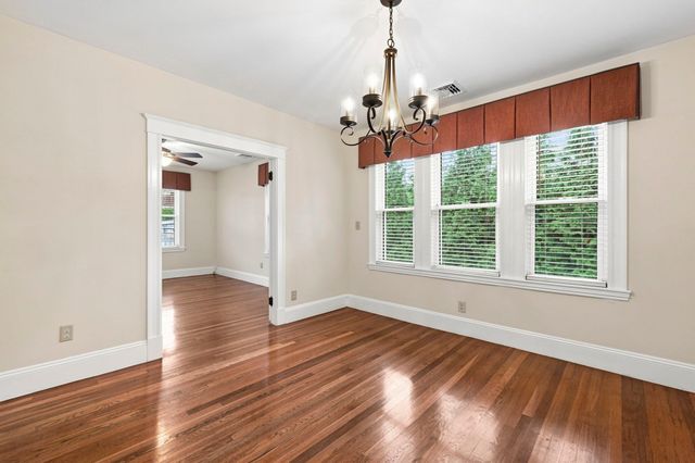 40 County St B, Peabody, MA 01960