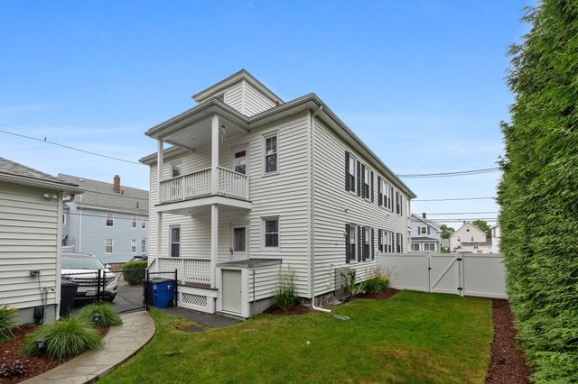 40 County St B, Peabody, MA 01960
