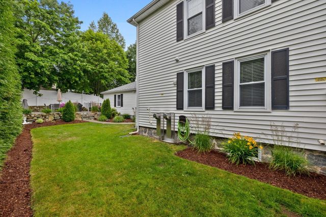 40 County St B, Peabody, MA 01960