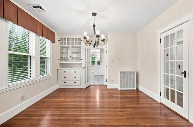 40 County St B, Peabody, MA 01960