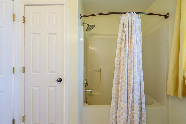 7191 Roxbury Drive, Ypsilanti, MI 48197