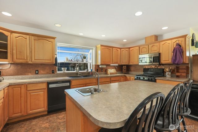 41 Shiloh Lane, Sequim, WA 98382