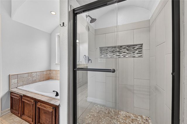 3002 SW Calm Ridge Road, Bentonville, AR 72712