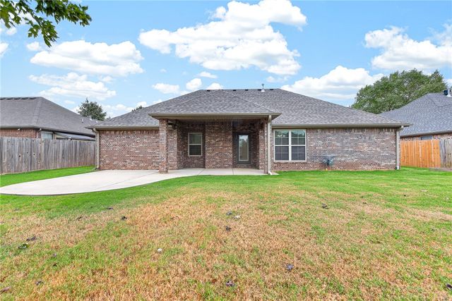 3002 SW Calm Ridge Road, Bentonville, AR 72712