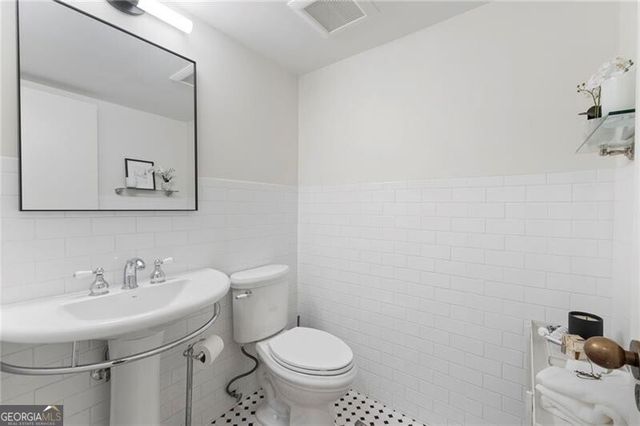 1325 Peachtree Street NE G2, Atlanta, GA 30309