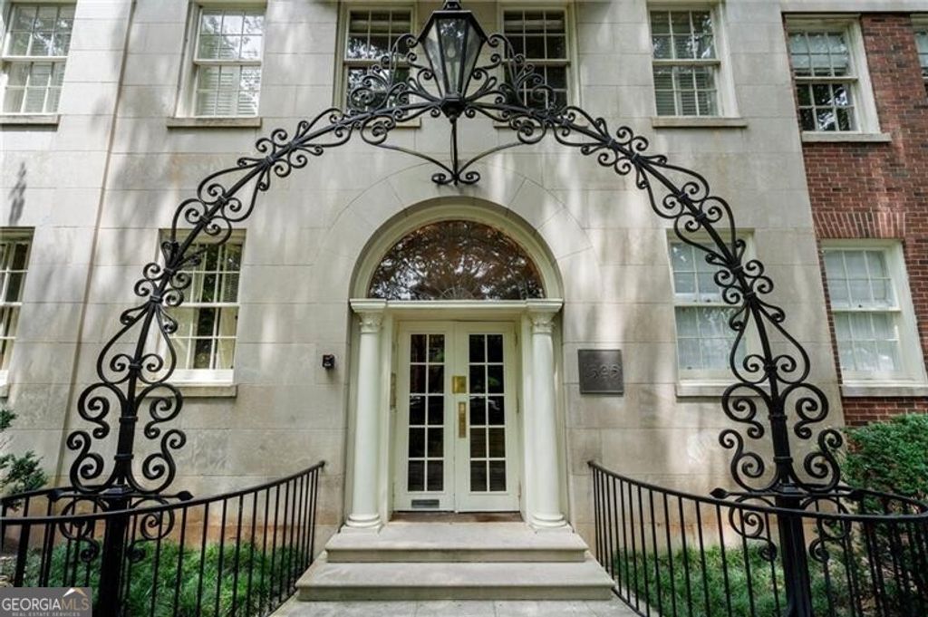 1325 Peachtree Street NE G2, Atlanta, GA 30309