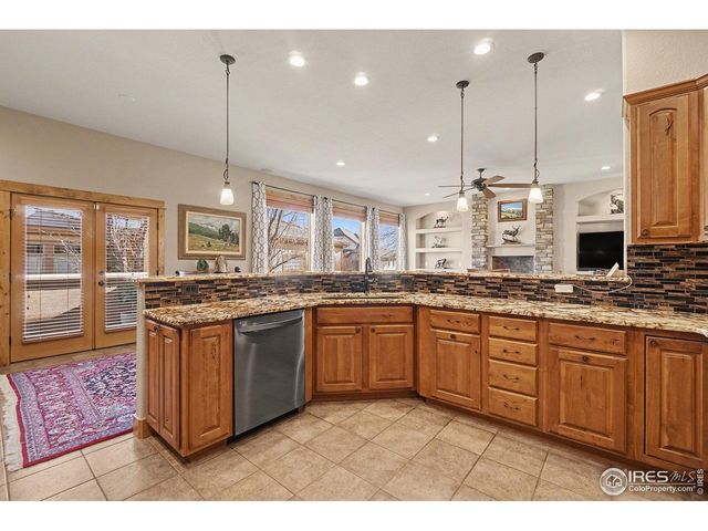 910 Owl Grove Pl, Loveland, CO 80537