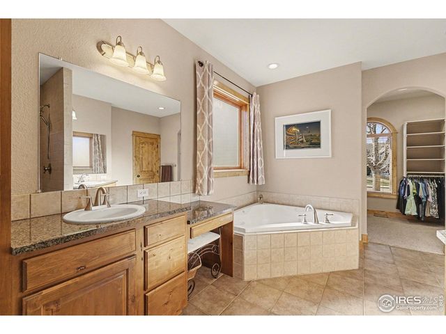 910 Owl Grove Pl, Loveland, CO 80537