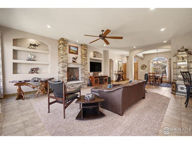 910 Owl Grove Pl, Loveland, CO 80537