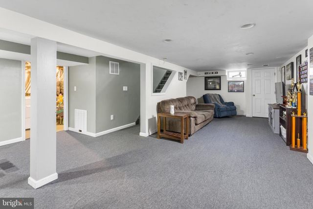 49 CHARLES BOSSERT DR, Bordentown, NJ 08505