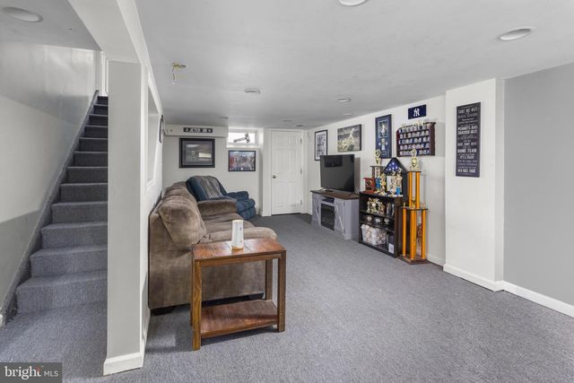 49 CHARLES BOSSERT DR, Bordentown, NJ 08505