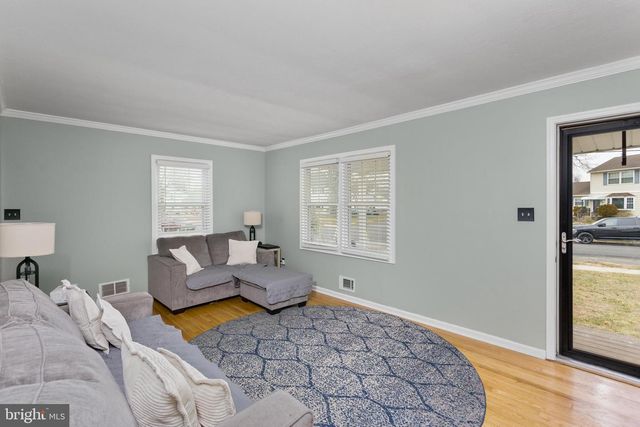 49 CHARLES BOSSERT DR, Bordentown, NJ 08505