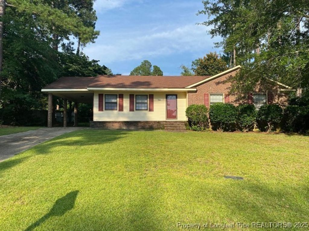 7024 Darnell Street, Fayetteville, NC 28314