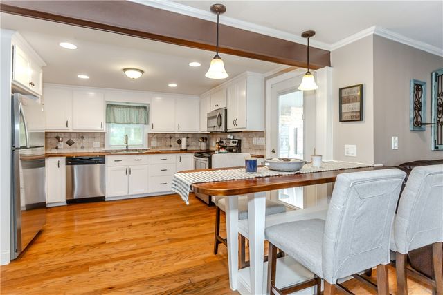 45 Glendale Drive, West Warwick, RI 02893