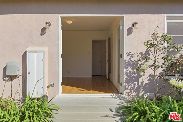 1019 Pine Street, Santa Monica, CA 90405