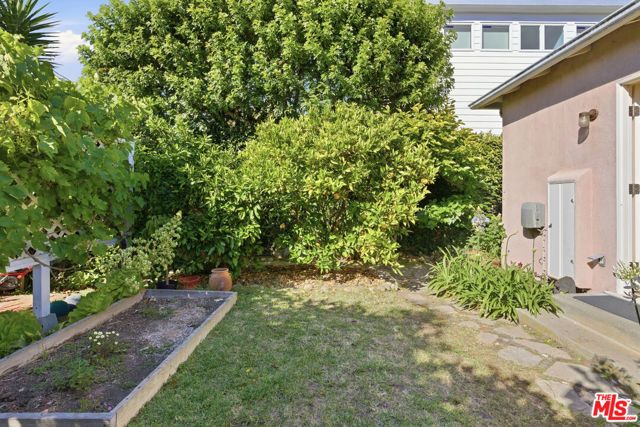 1019 Pine Street, Santa Monica, CA 90405