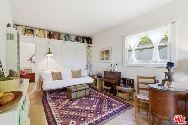 1019 Pine Street, Santa Monica, CA 90405