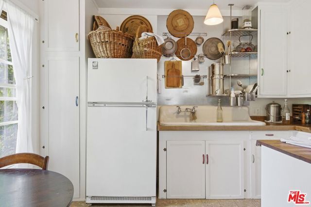 1019 Pine Street, Santa Monica, CA 90405