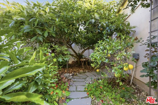 1019 Pine Street, Santa Monica, CA 90405