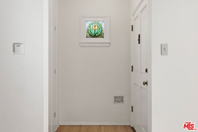 1019 Pine Street, Santa Monica, CA 90405