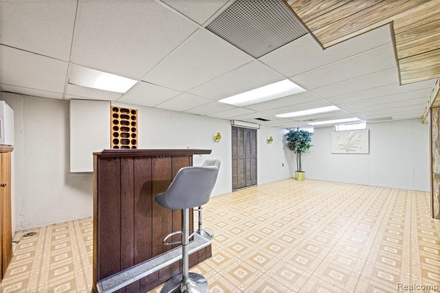 1069 Chippewa Street, Mount Clemens, MI 48043