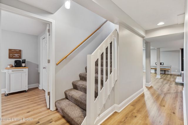 305 Lake Forest Pkwy, Louisville, KY 40245