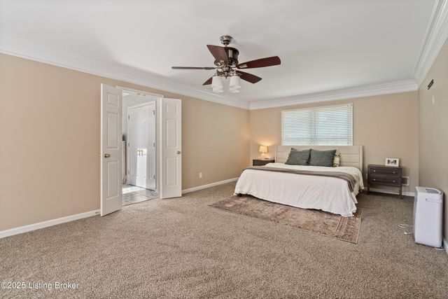 305 Lake Forest Pkwy, Louisville, KY 40245