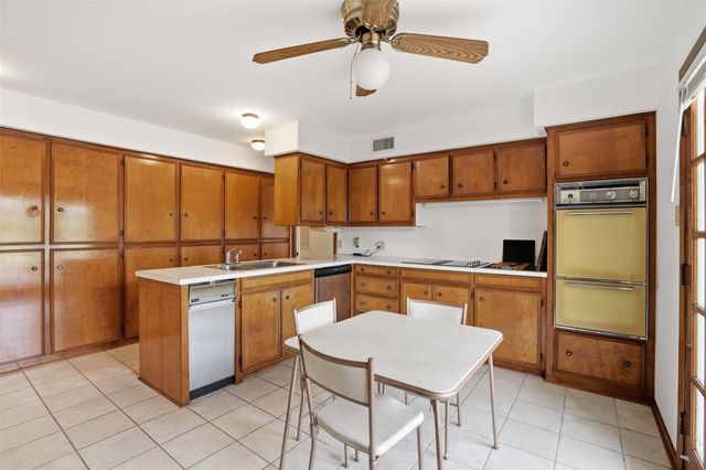 506 Bayou Drive, Richmond, TX 77469