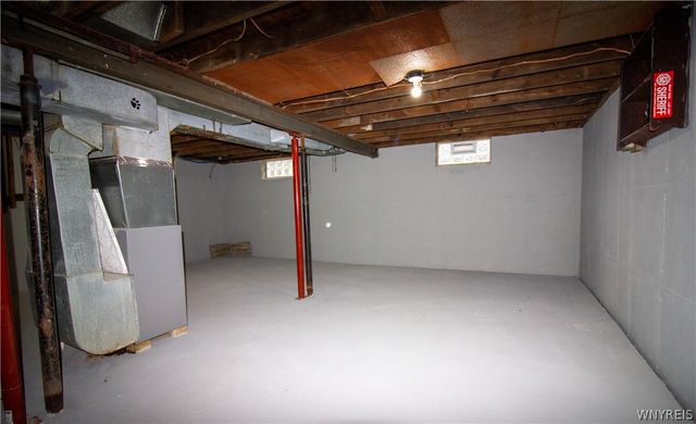 393 Beach Road, Cheektowaga, NY 14225