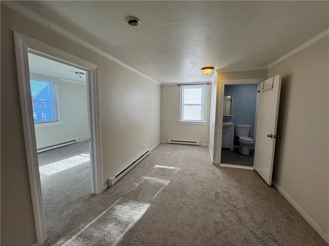 33 Saint Elizabeth Street 2, Bristol, RI 02809