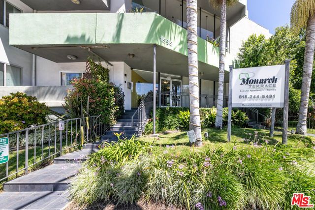 1595 E Chevy Chase Drive, Glendale, CA 91206
