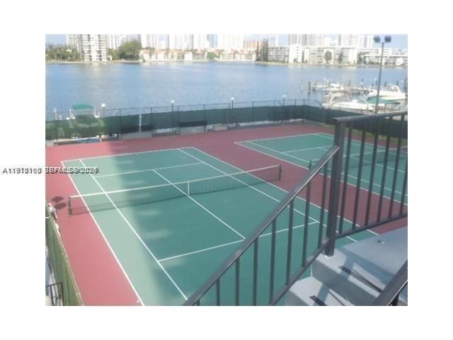 2780 NE 183rd St 506, Aventura, FL 33160