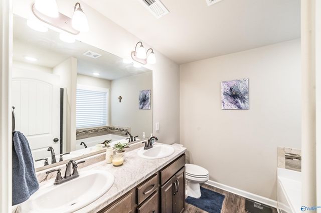 100 Beaver Brook Place, Toney, AL 35773