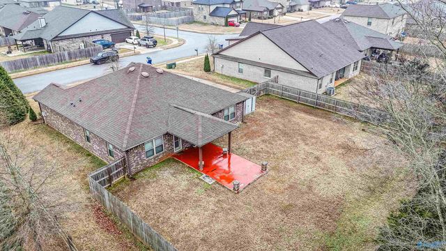 100 Beaver Brook Place, Toney, AL 35773