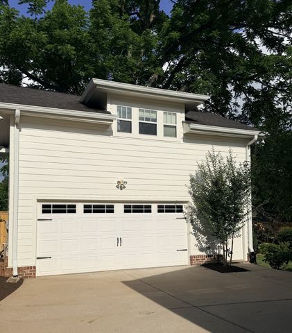 134 51st Ave, N, Nashville, TN 37209