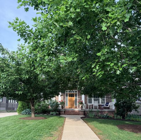 134 51st Ave, N, Nashville, TN 37209