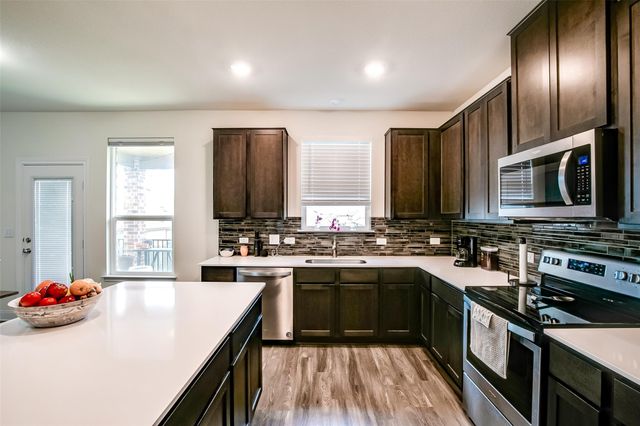 7616 Groundhog WAY, Austin, TX 78744