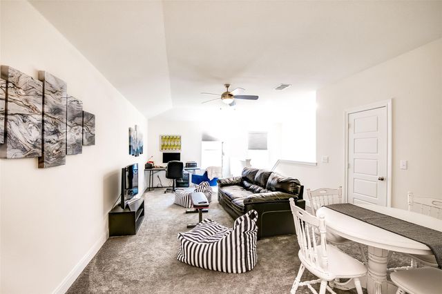 7616 Groundhog WAY, Austin, TX 78744