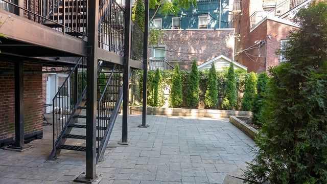 74 Tyler St C, Boston, MA 02111