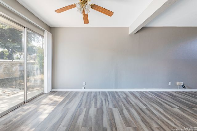 100 Lorenz Rd Apt 101, San Antonio, TX 78209