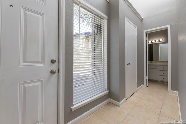 100 Lorenz Rd Apt 101, San Antonio, TX 78209