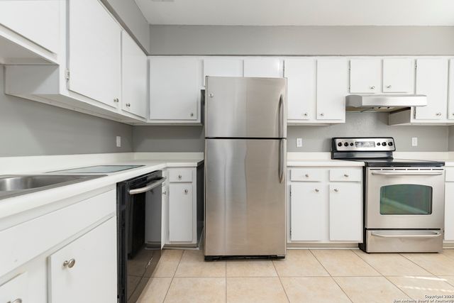 100 Lorenz Rd Apt 101, San Antonio, TX 78209